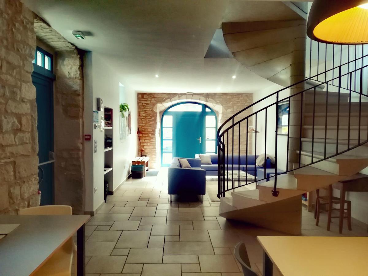 Gite La Maison Des Pelerins Villeneuve-d'Aveyron Екстер'єр фото