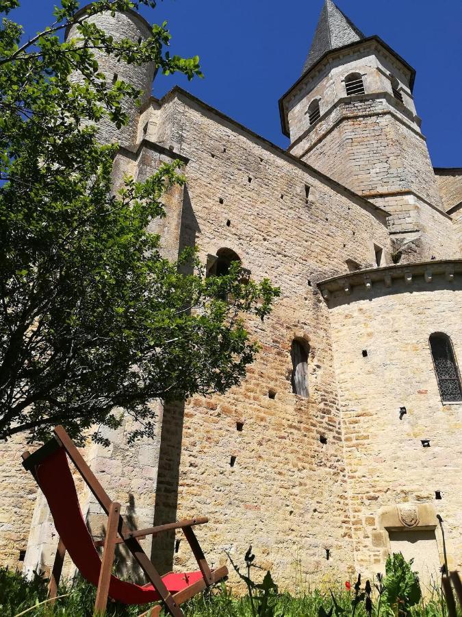 Gite La Maison Des Pelerins Villeneuve-d'Aveyron Екстер'єр фото